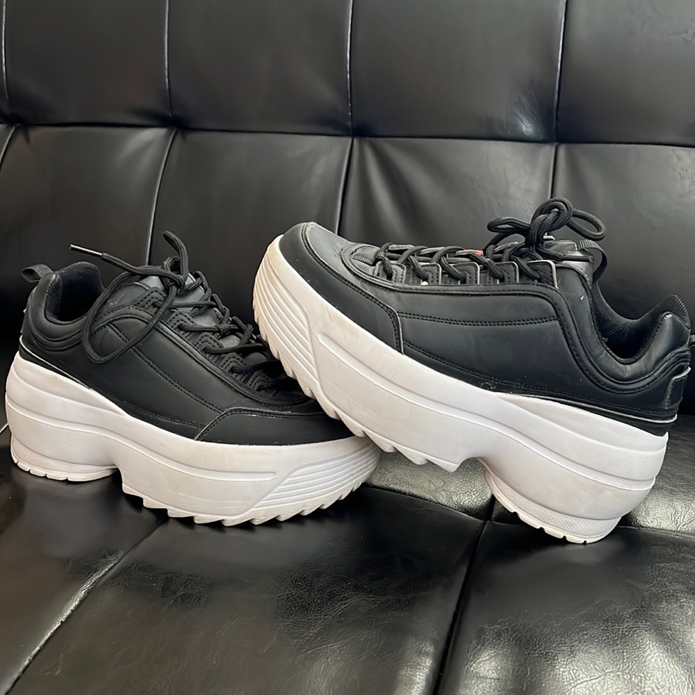 Rave Shoes 🖤🤍 comfy/platform